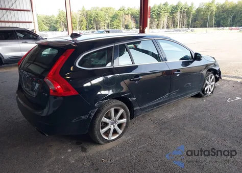 2016 Volvo V60 T5 Drive-E Premier from USA, damaged, VIN YV140MEK4G1296870